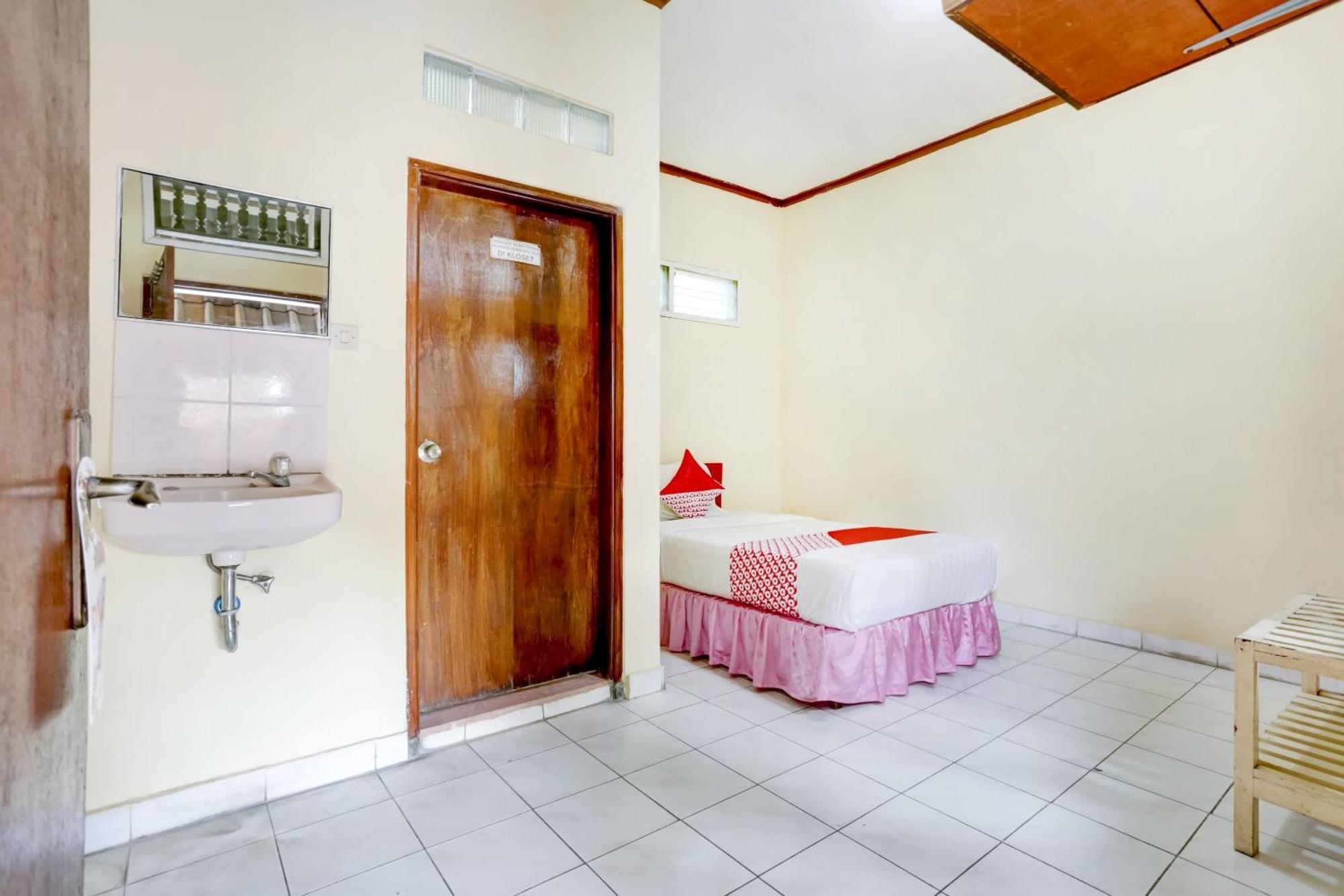דנפסאר Super Oyo 3261 Hotel Ratu מראה חיצוני תמונה